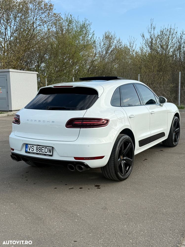 Porsche Macan - 4