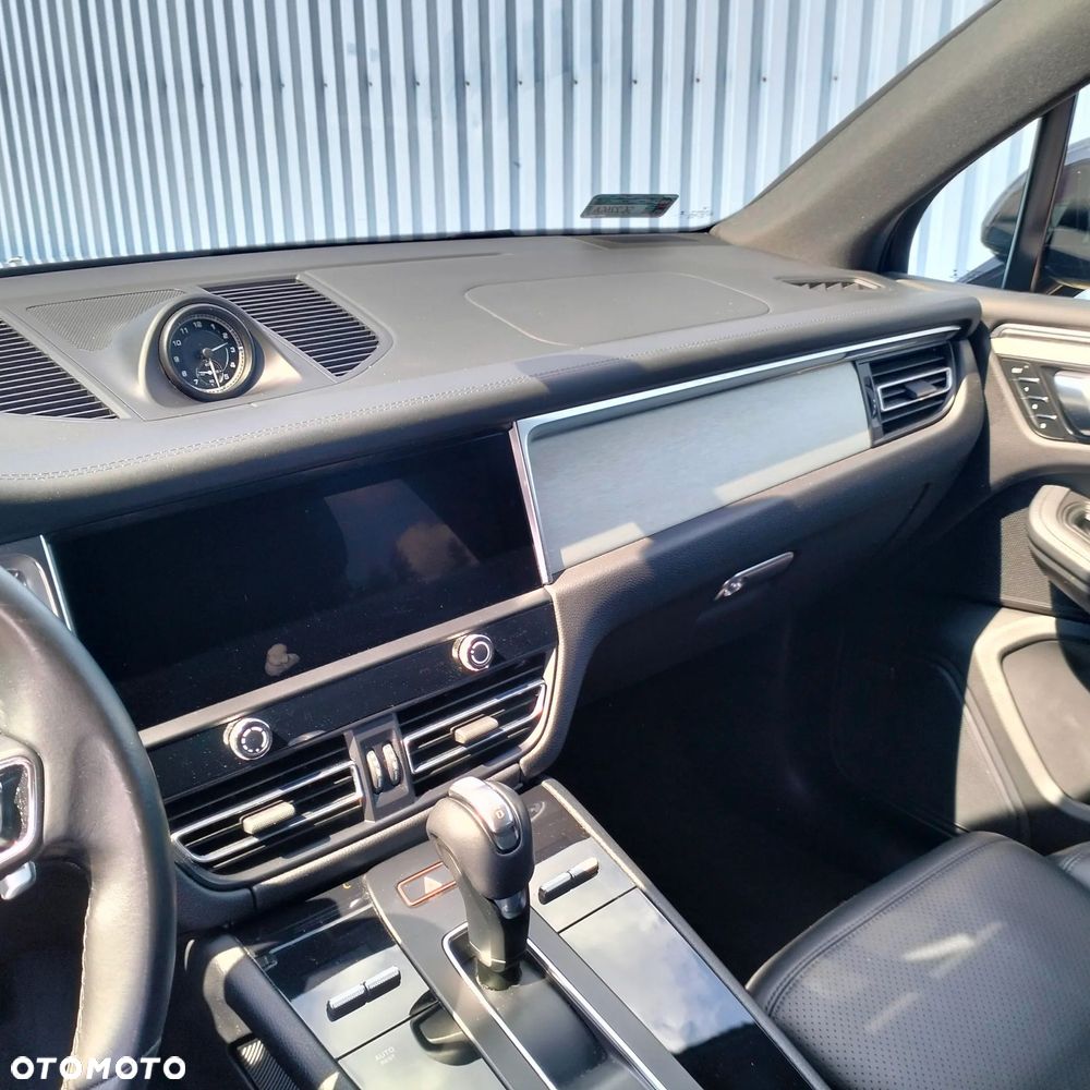 Porsche Macan Standard - 8