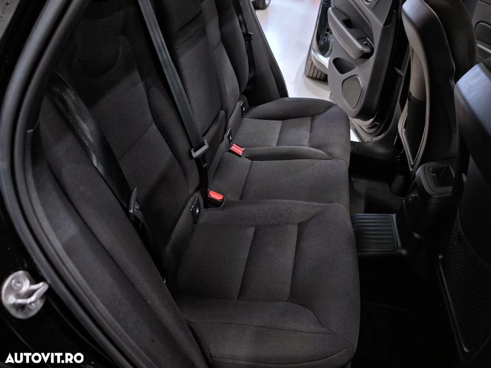 Volvo XC 60 T6 AWD Recharge Geartronic Inscription - 17