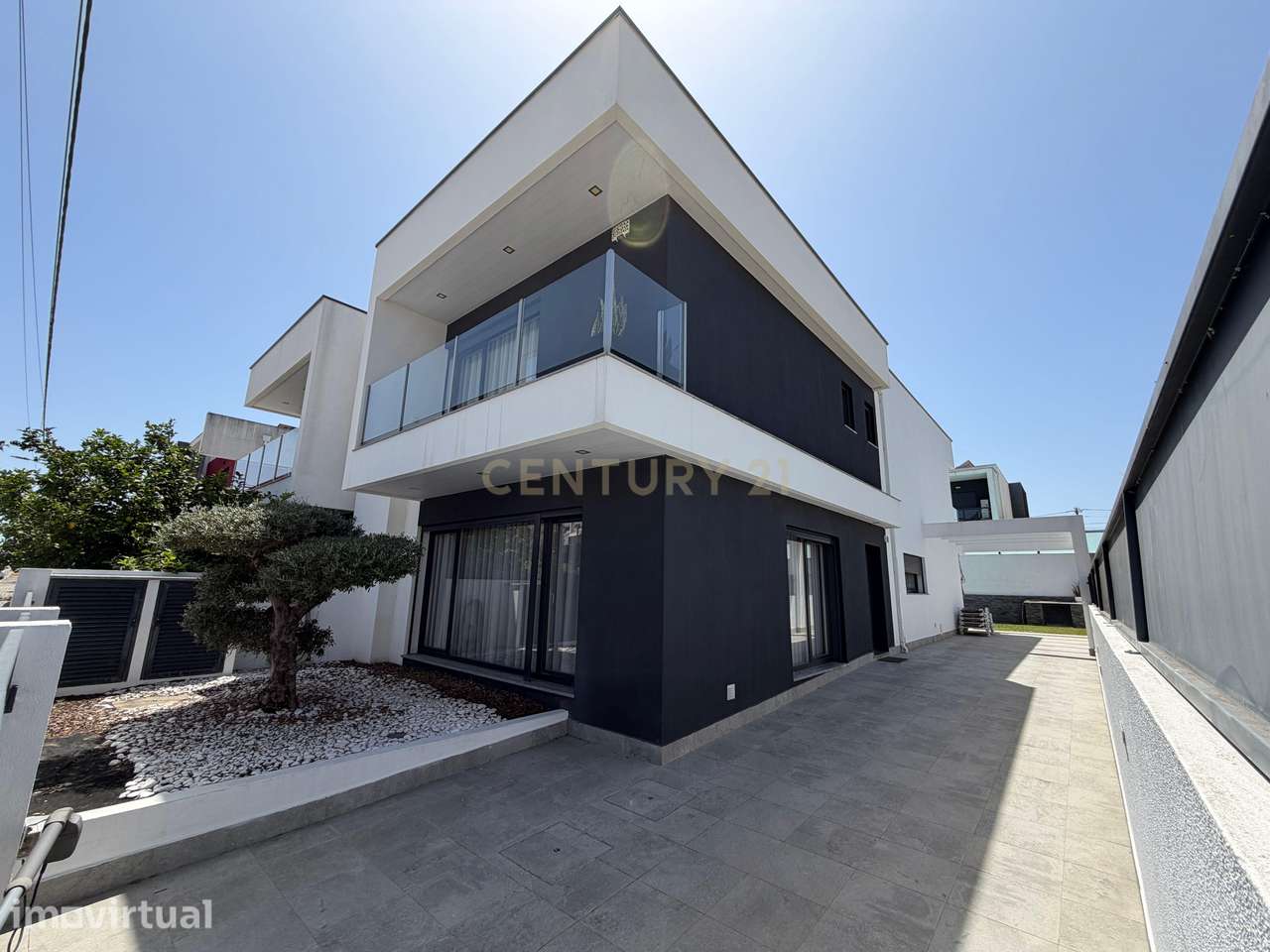 Moradia T4 em Fernão Ferro de 2019 c/ piscina - Grande imagem: 3/46