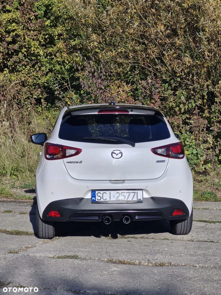 Mazda 2 - 10