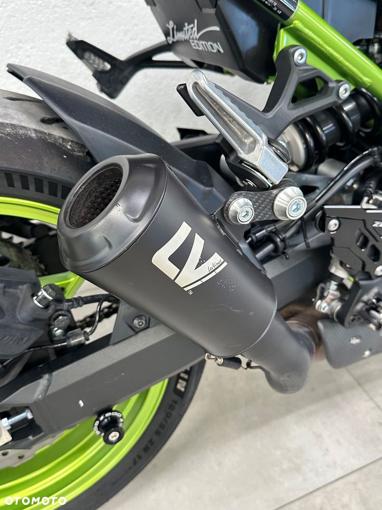 Kawasaki Z 900 - 7
