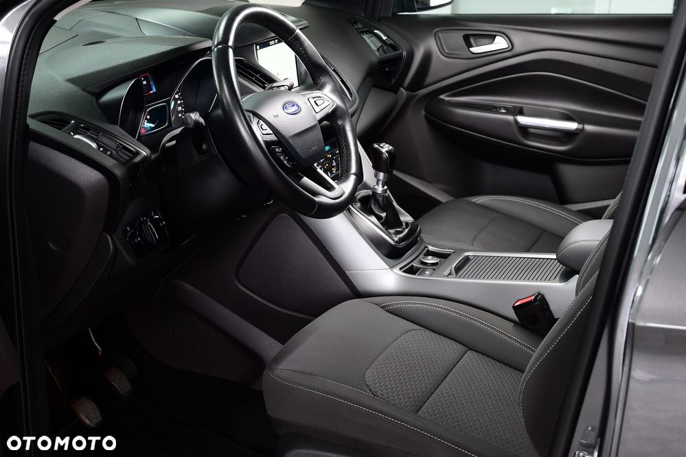 Ford Kuga 1.5 EcoBoost FWD Titanium ASS GPF - 6