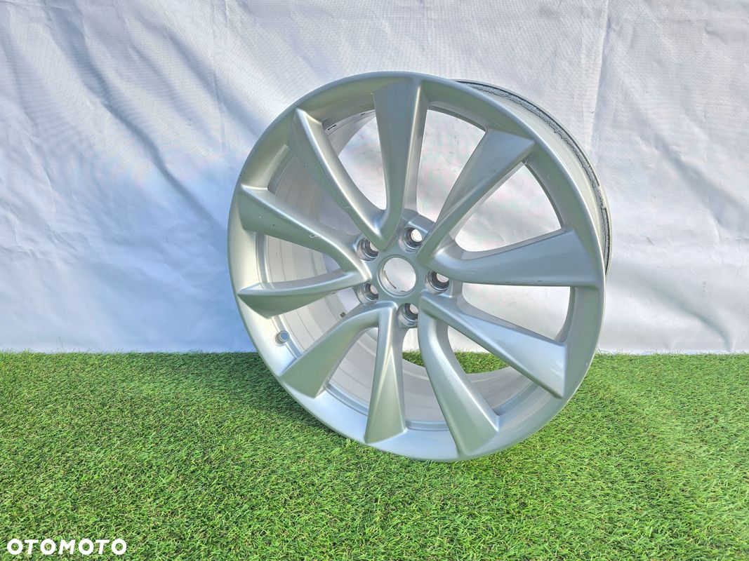 FELGA TESLA MODEL 3 19'' 8.5x19 ET40 1044224-00-B - 2