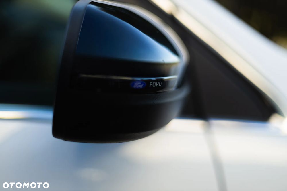 Ford Edge - 12