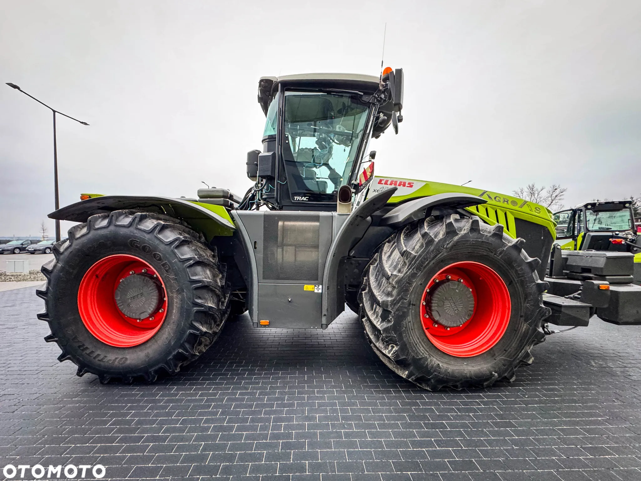 Claas Xerion 4200 - 5