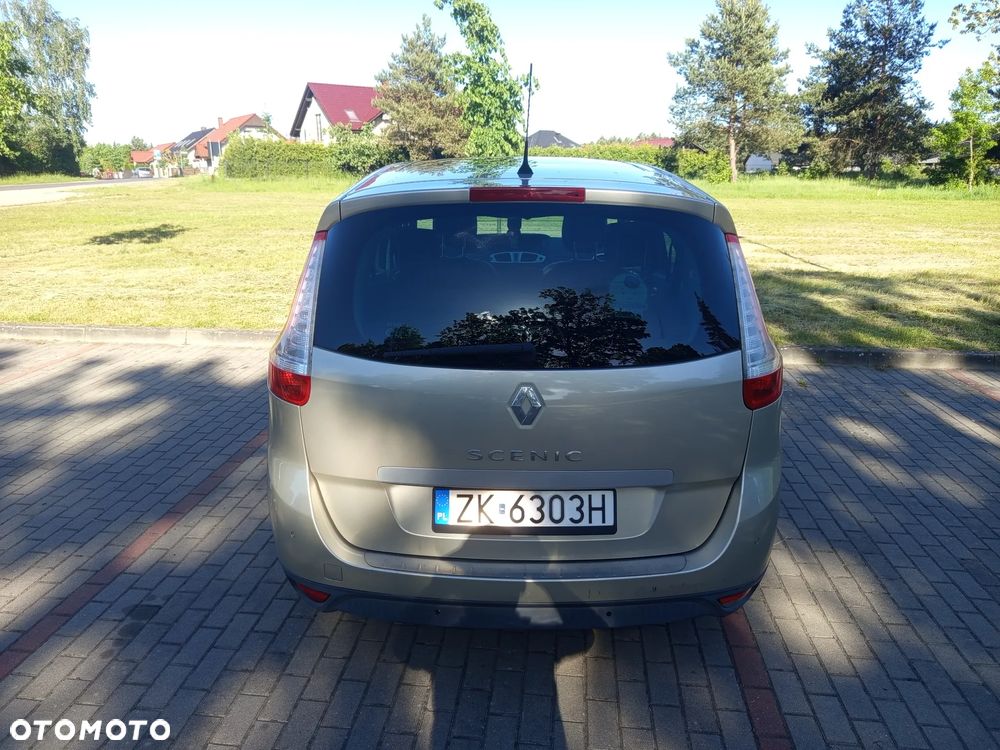 Renault Scenic 1.9 dCi Bose Edition - 8