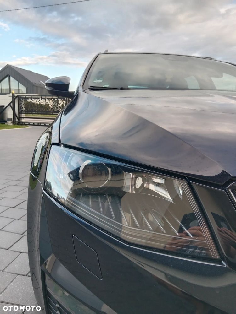 Skoda Octavia 2.0 TDI RS - 32