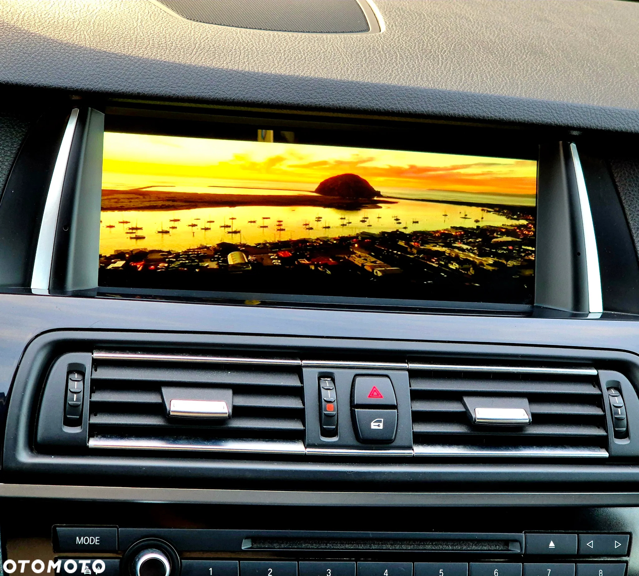 BMW Seria 5 520i Touring - 11