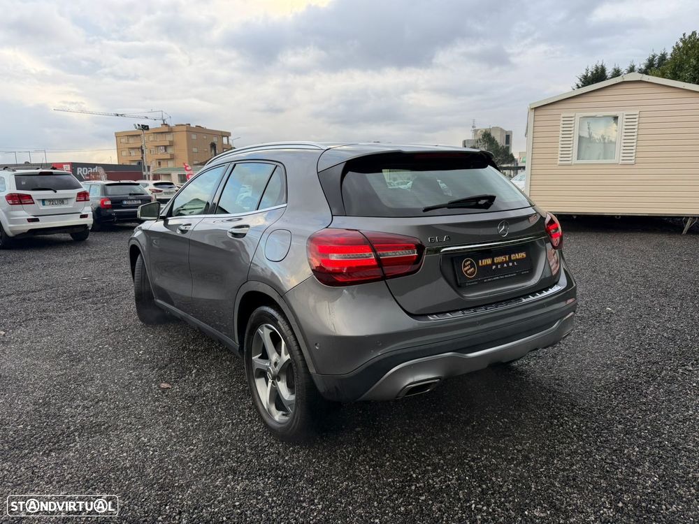 Mercedes-Benz GLA 180 CDI Urban - 4