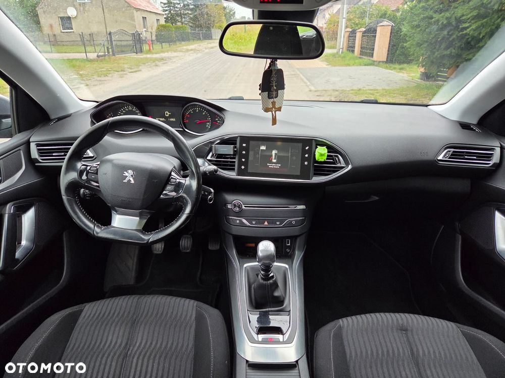 Peugeot 308 - 11