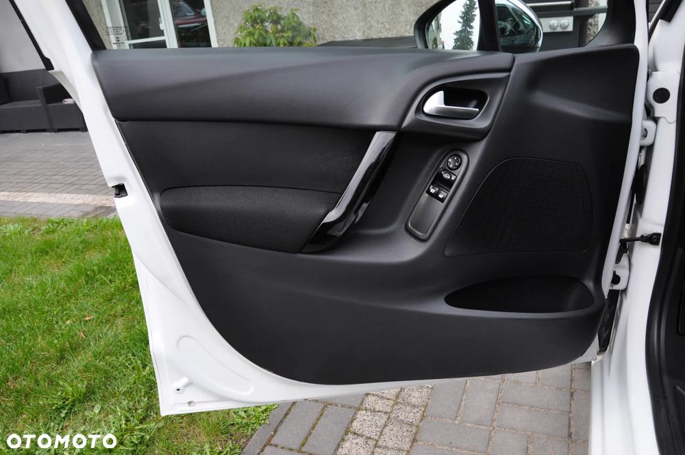 Citroën C3 e-HDi 70 EGS Selection - 29