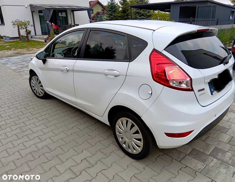 Ford Fiesta 1.5 TDCi Ambiente - 10