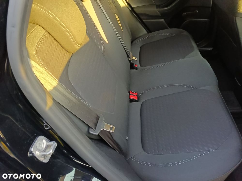 Ford Fiesta 1.0 EcoBoost S&S TITANIUM - 26