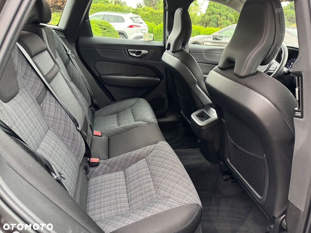 Volvo XC 60 B4 B Core - 19