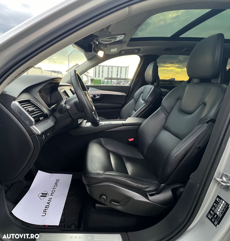 Volvo XC 90 D5 AWD Momentum - 11