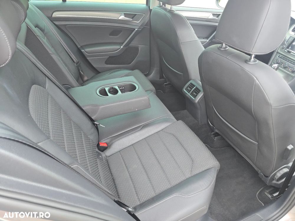 Volkswagen Golf 1.4 TSI ACT BlueMotion Technology DSG Highline - 9