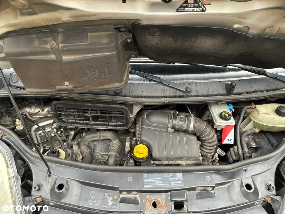 Renault Trafic - 15