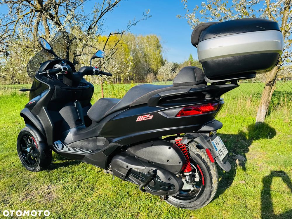Piaggio MP-3 - 4
