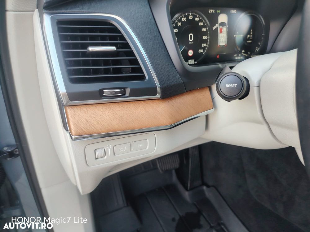 Volvo XC 90 T8 AWD Recharge Geartronic Inscription Expression - 36