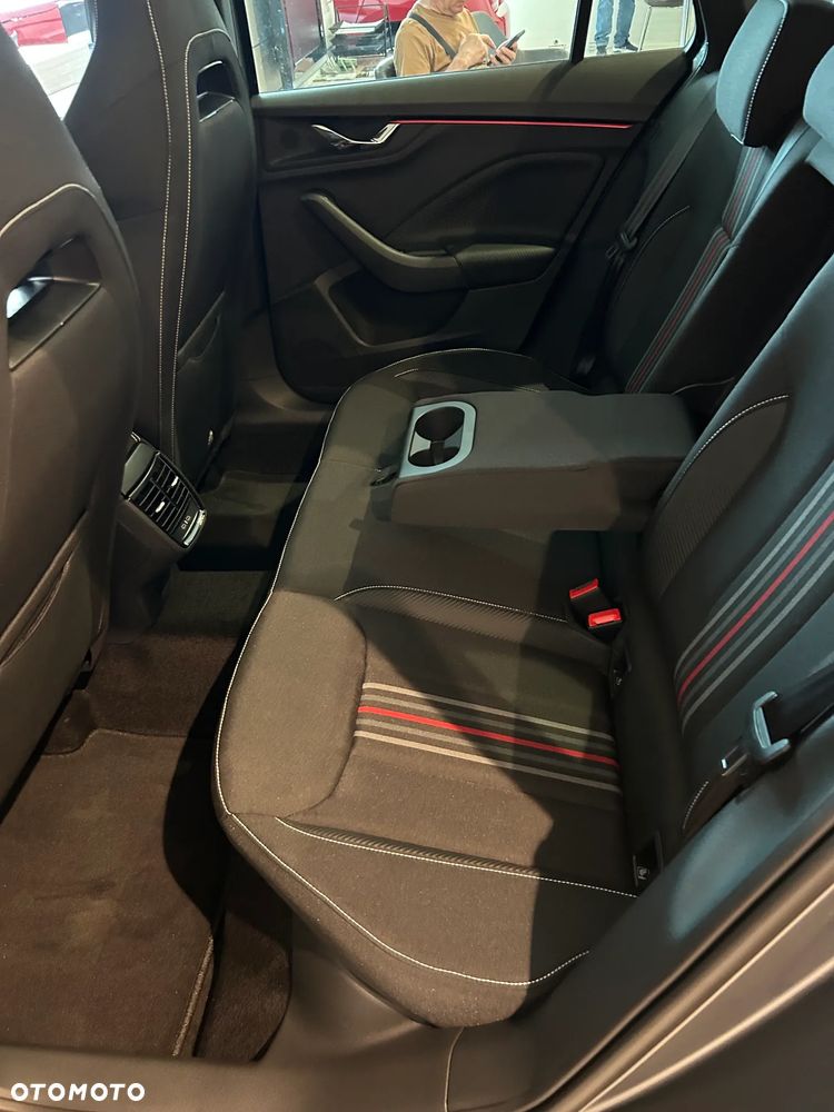 Skoda Kamiq 1.5 TSI Monte Carlo DSG - 8