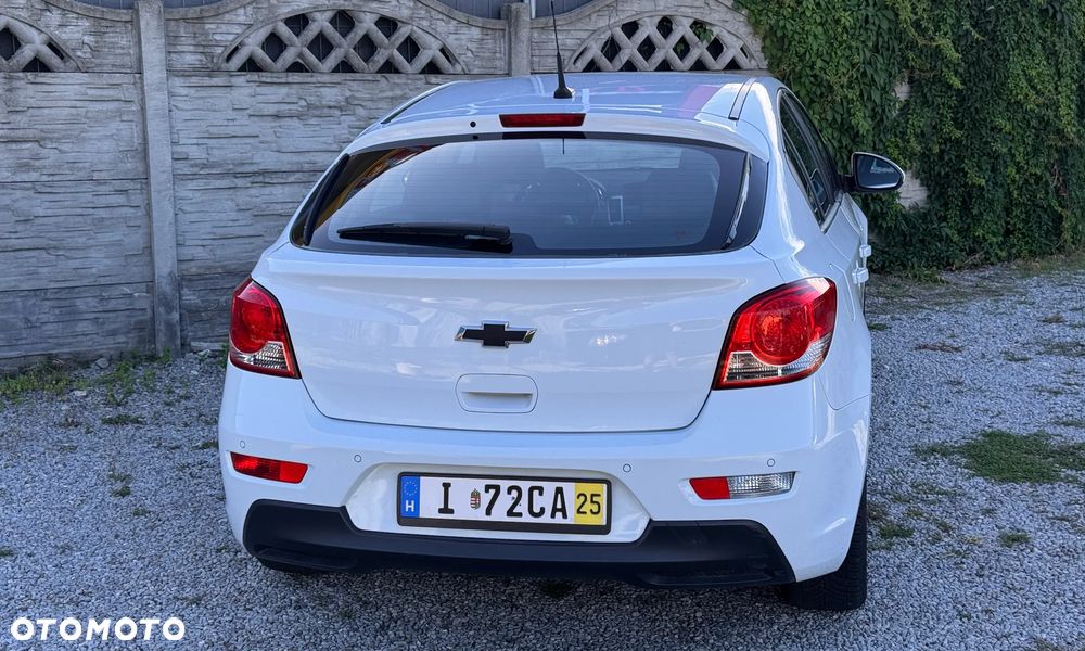 Chevrolet Cruze 1.8 LTZ+ - 23
