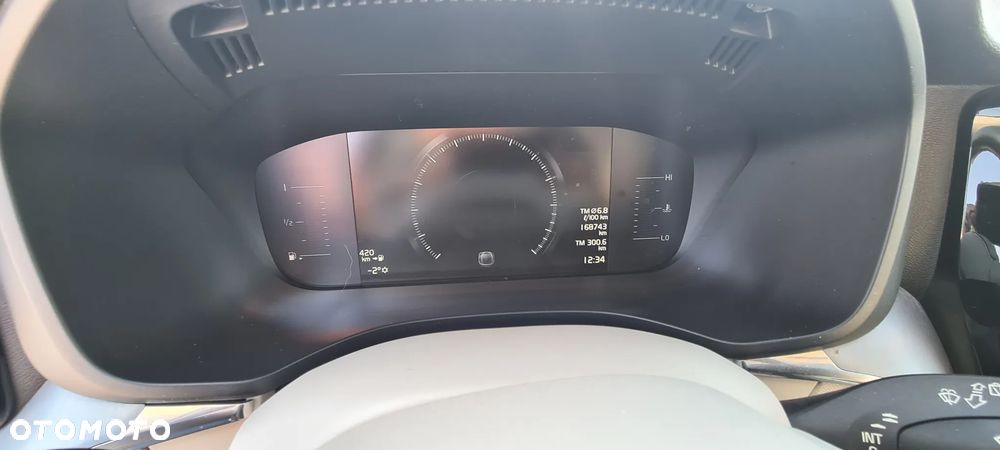 Volvo XC 60 D4 Momentum - 19