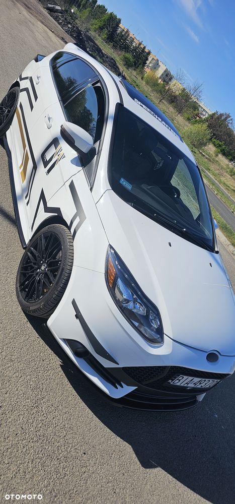 Ford Focus ST - 3