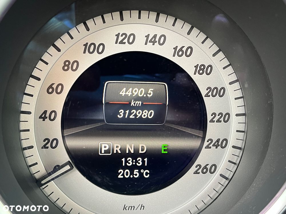 Mercedes-Benz Klasa C 220 CDI BlueEff 4-Matic Elegance - 17