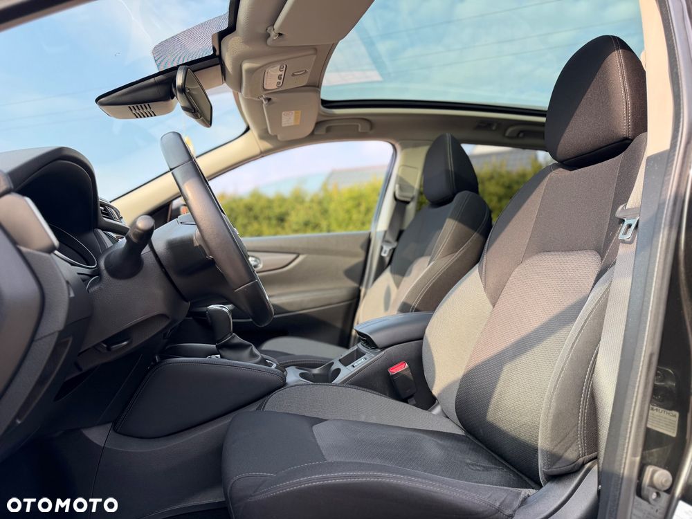 Nissan Qashqai 1.3 DIG-T N-Connecta DCT - 15