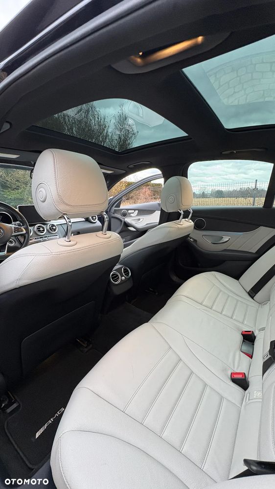 Mercedes-Benz Klasa C 450 AMG 4Matic 7G-TRONIC - 24