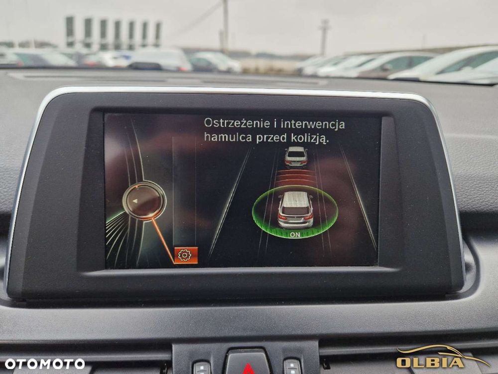 BMW Seria 2 218d Sport Line - 34