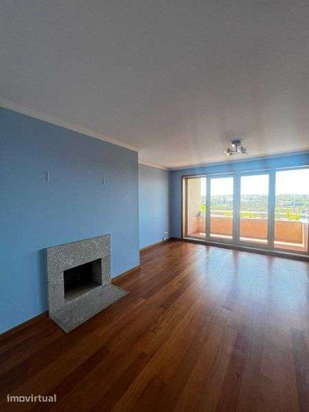 Arrenda-se T2 c/lugar de garagem e arrumos - Grande imagem: 4/12