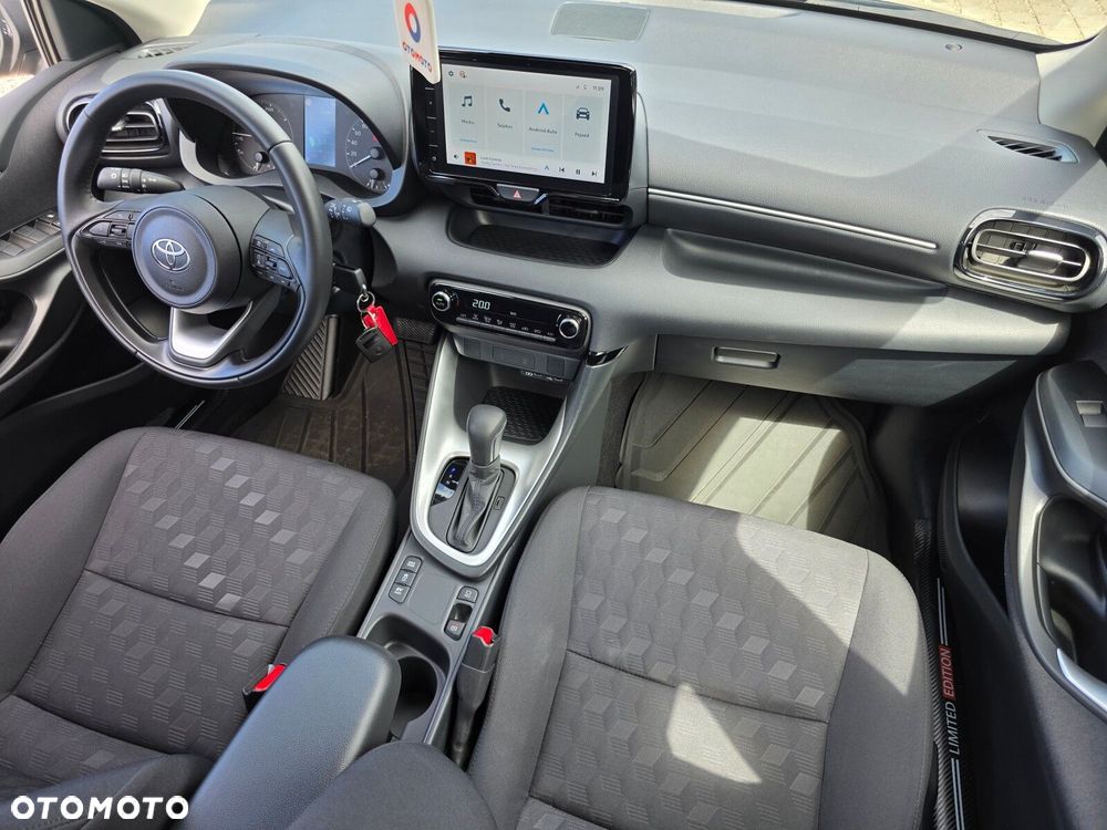 Toyota Yaris Hybrid 1.5 Comfort - 22