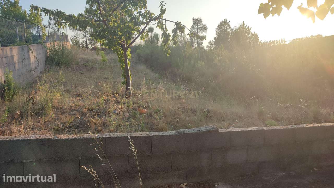 Fabuloso Lote de Terreno p/Construção com 635,4 m2 - Grande imagem: 4/5