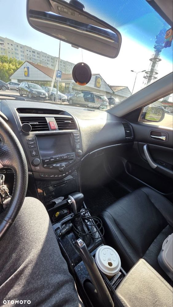 Honda Accord - 2
