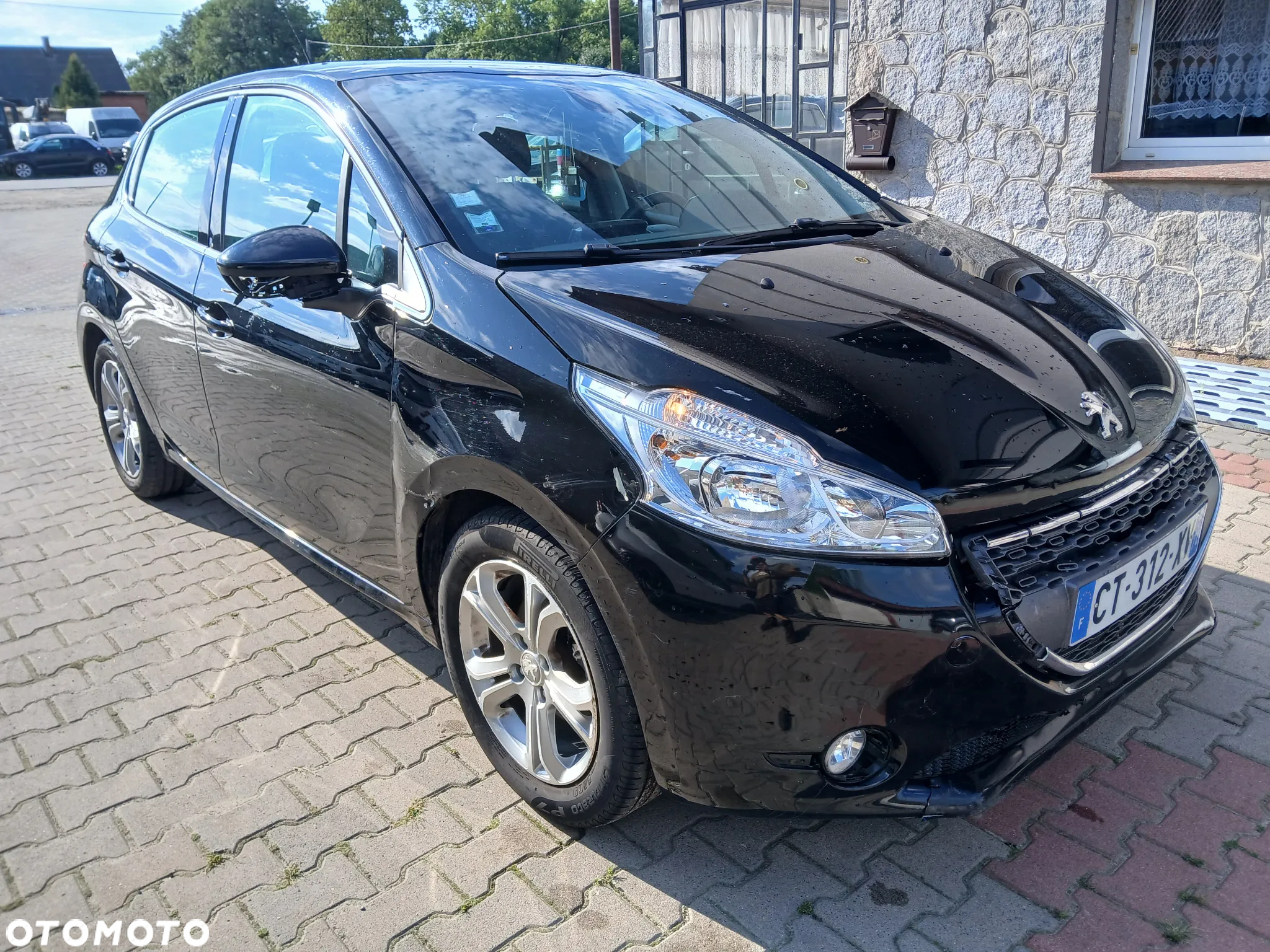 Peugeot 208 1.2 PureTech Allure - 3