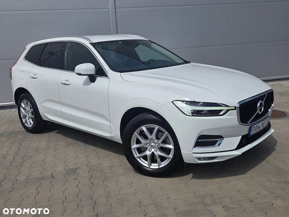 Volvo XC 60 B4 D AWD Geartronic Momentum - 2