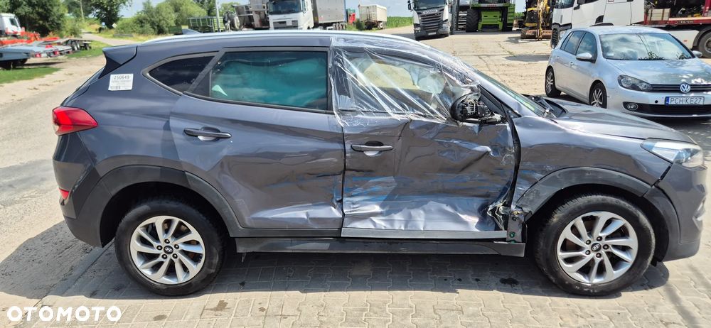 Hyundai Tucson 1.7 CRDI BlueDrive Classic 2WD - 8