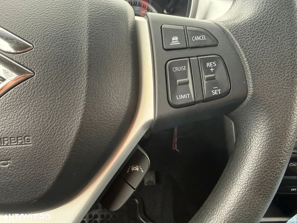 Suzuki Vitara - 12