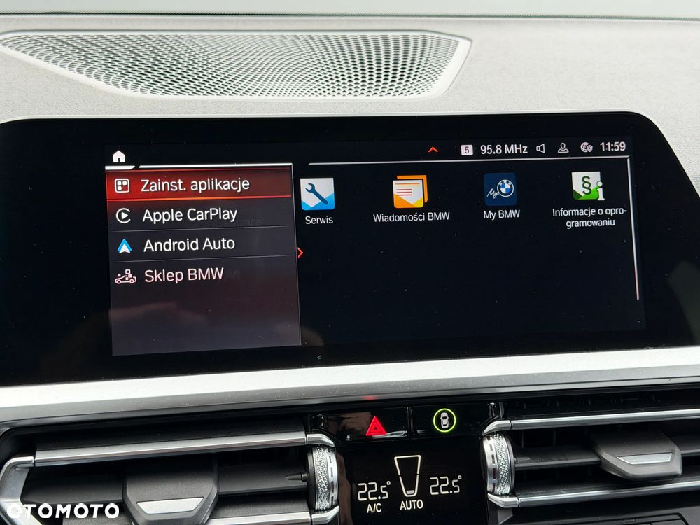 BMW Seria 3 318i - 32