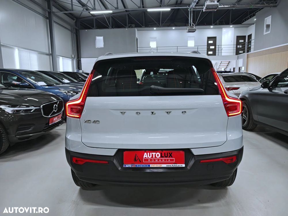 Volvo XC 40 T2 AT8 Momentum - 29