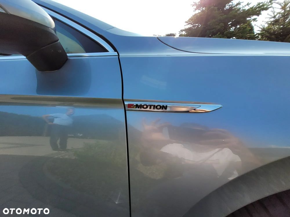 Volkswagen Passat 2.0 TDI BMT 4Mot Highline DSG - 16