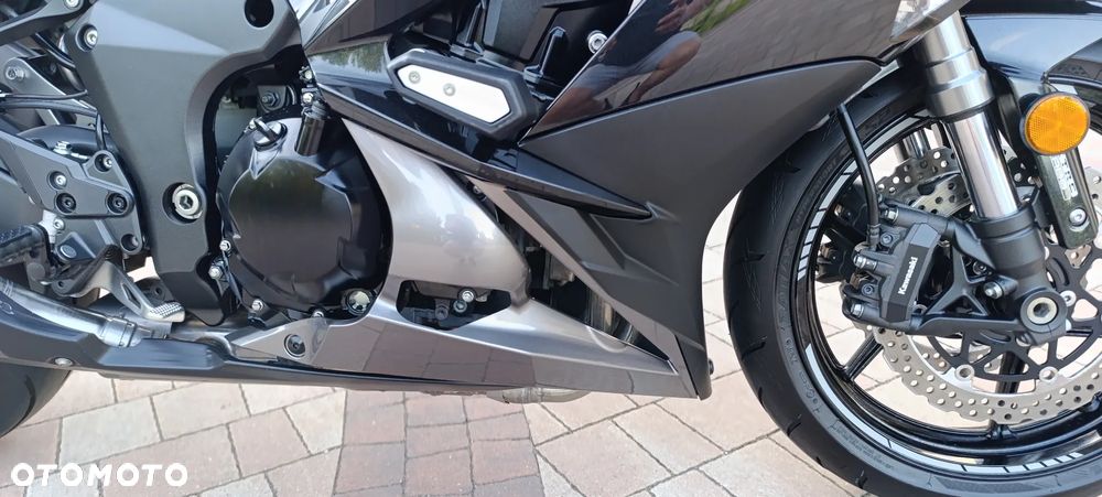 Kawasaki Ninja 1000 SX - 26