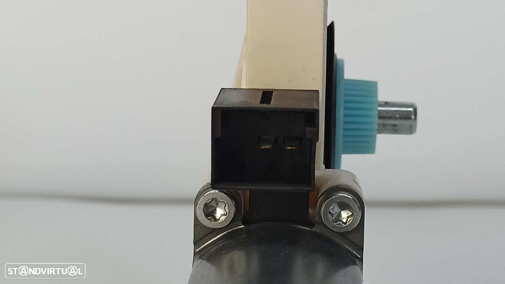 MOTOR ELEVADOR FRENTE ESQUERDO VOLKSWAGEN GOLF VII LIM. ADVANCE BLUEMOTION TECH. - 3