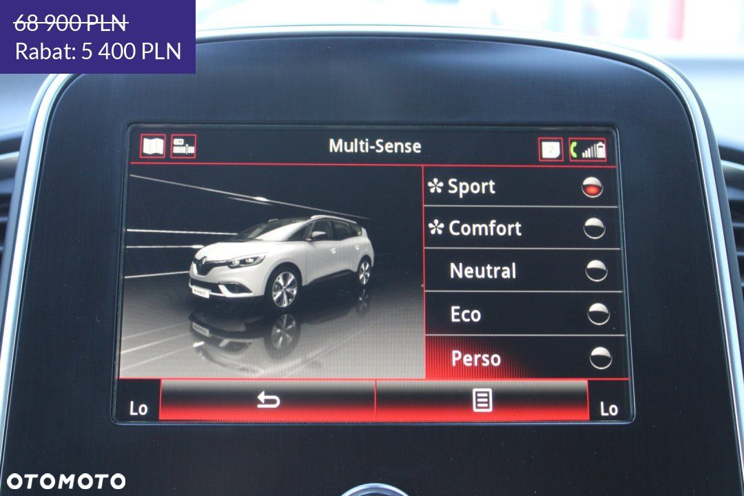 Renault Grand Scenic - 32