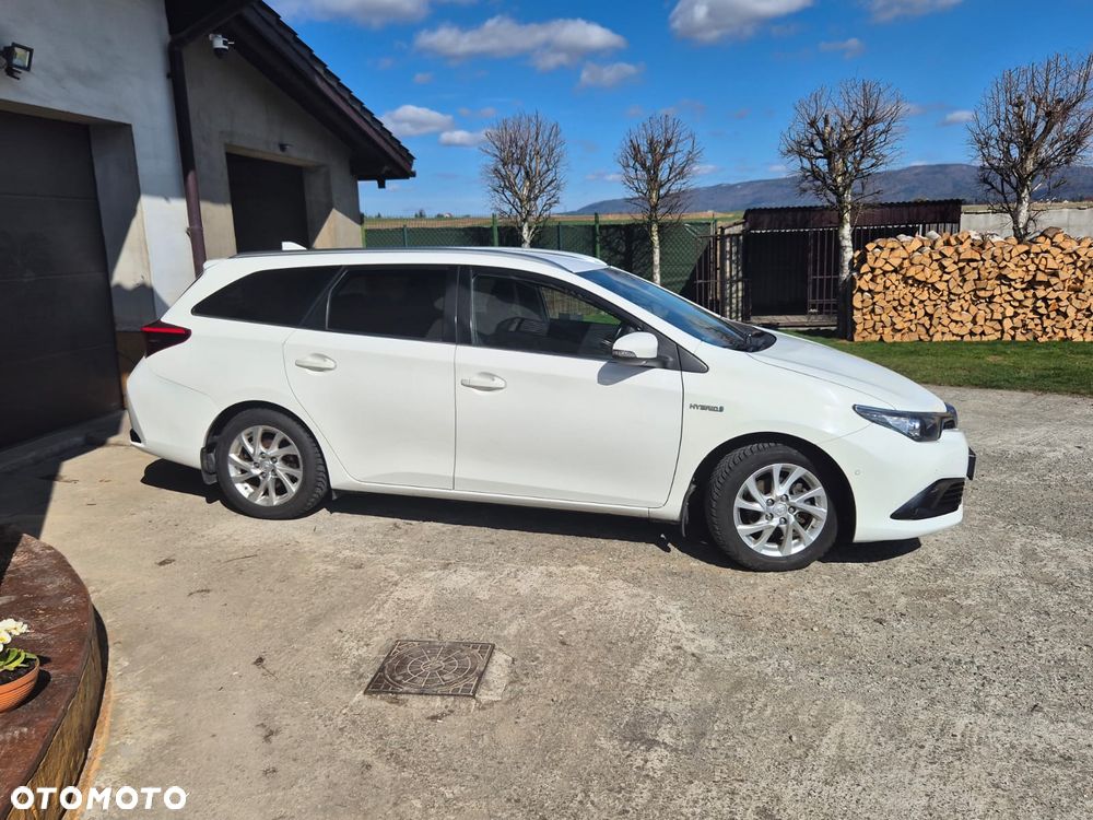 Toyota Auris Hybrid 135 Premium - 15