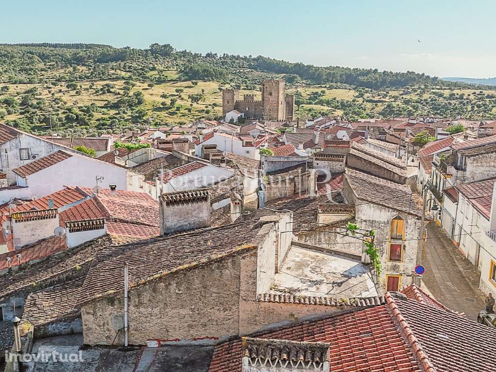 Casa Histórica com quintal para recuperar em Amieira do Tejo - Grande imagem: 5/35