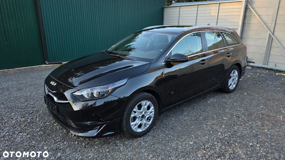 Kia Ceed 1.6 CRDi mHEV M - 4