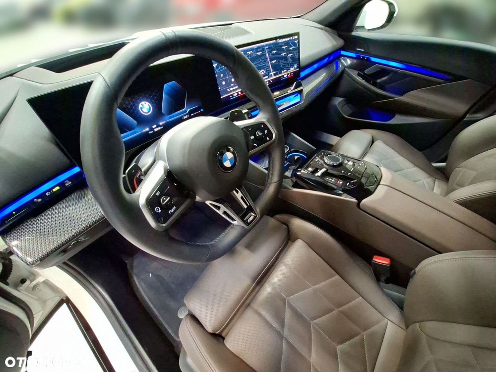BMW Seria 5 - 11